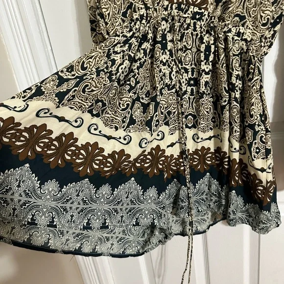 Umgee Boho Paisley Bell-Sleeve Romper Jumpsuit Size M - Picture 7 of 11